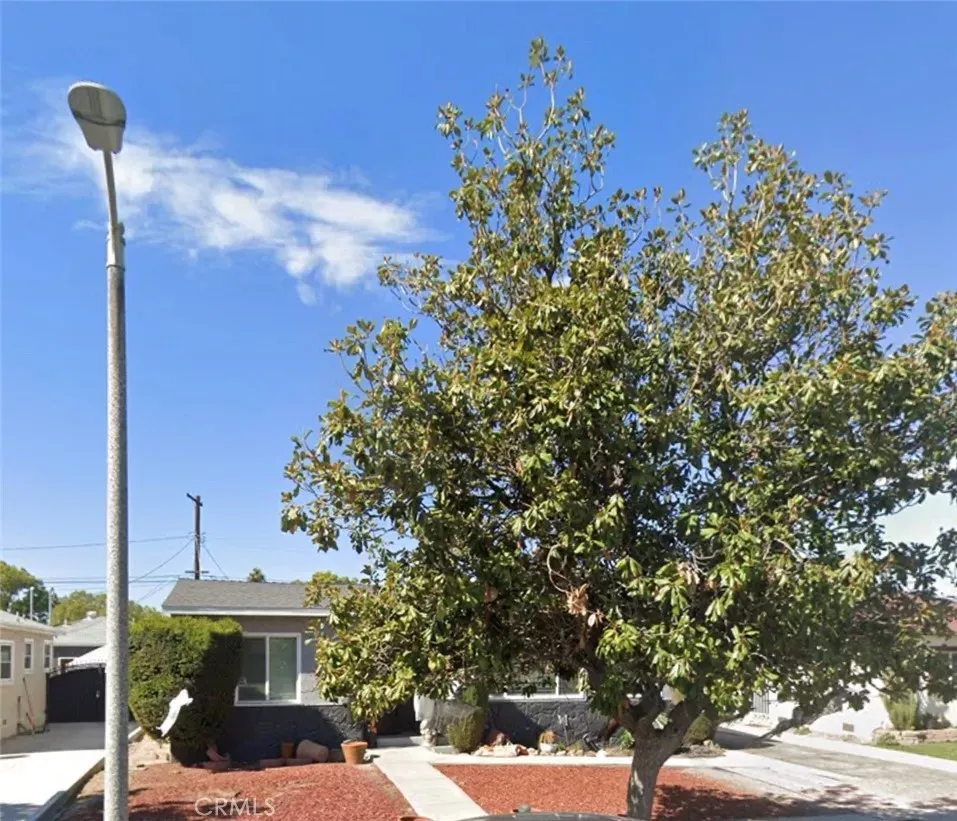 Property Photo: 13563 Montague CA 91331