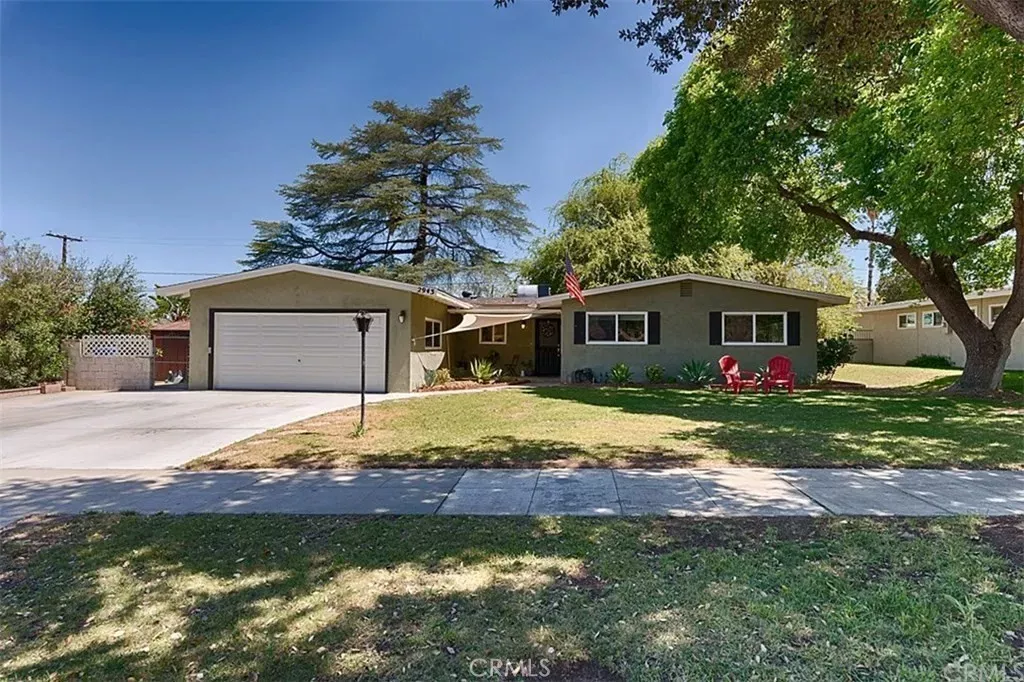Property Photo:  2943 Gertrude  CA 92506 