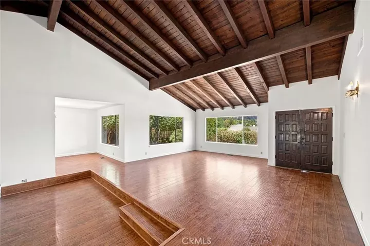 Property Photo:  1075 Calle Las Trancas  CA 91360 
