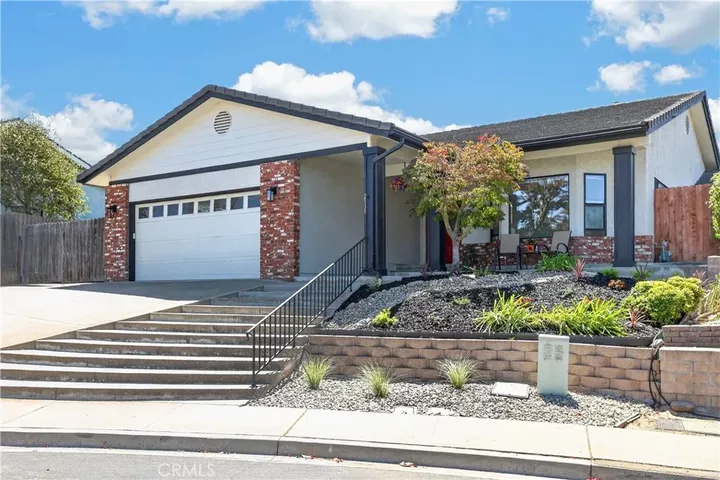 Property Photo:  2939 Stardust Court  CA 93455 
