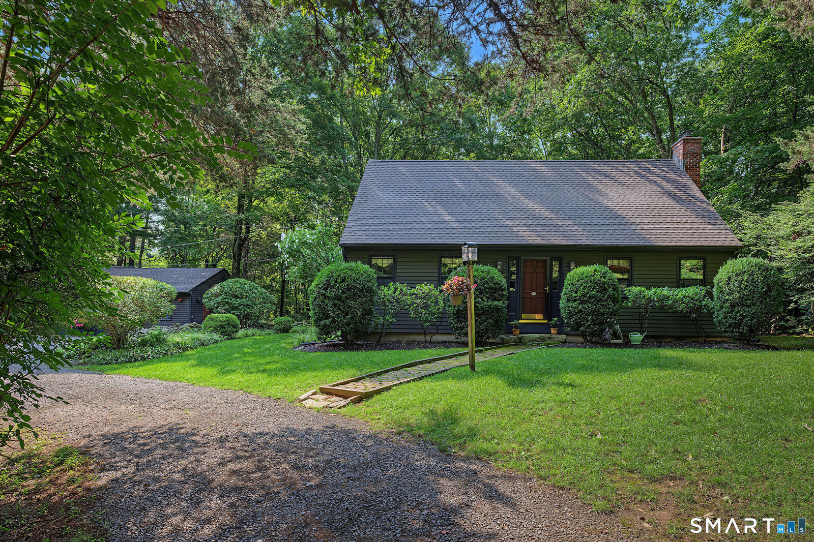 Property Photo:  345 Nut Plains Road  CT 06437 