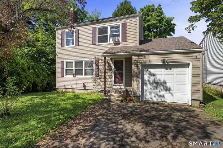 Property Photo:  19 Kent Court  CT 06457 