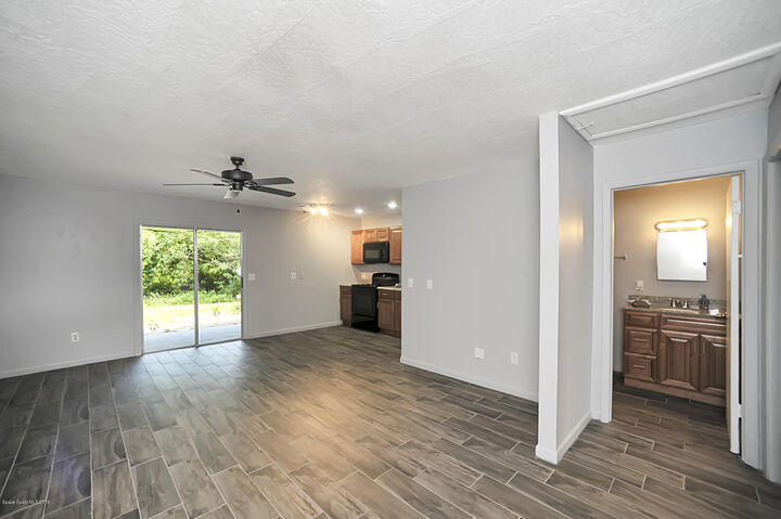 Property Photo:  1928 Agora Circle SE  FL 32909 