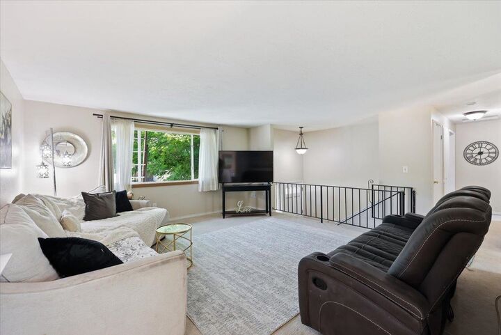 Property Photo: 6109 N Oxford Dr WA 99208
