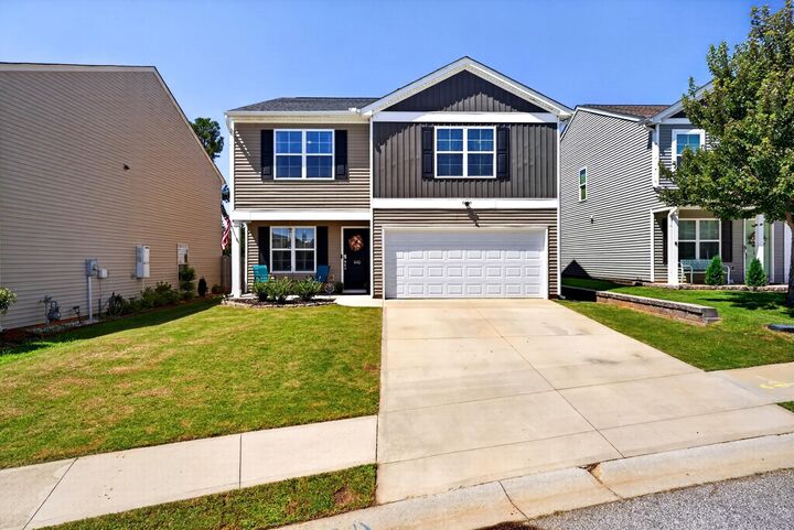 Property Photo:  642 Ridgeville Crossing Drive  SC 29349 