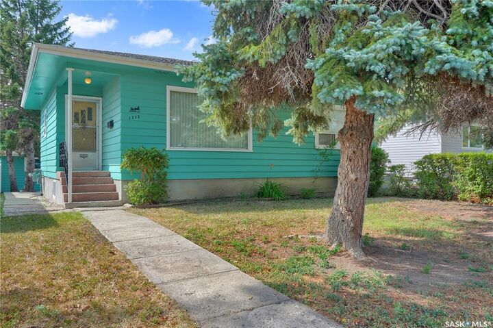 Property Photo:  1112 Horace Street  SK S4T 5L4 