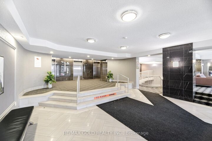 Property Photo: 8 Lisa Street 903 ON L6T 4S6