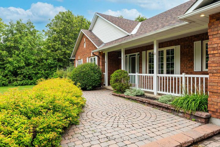 Property Photo:  6543 Wheatfield Crescent  ON K4P 1E9 