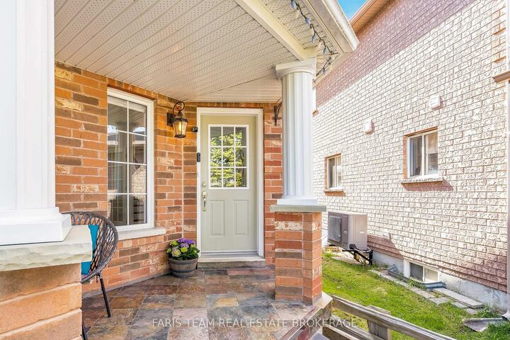 Property Photo: 146 8th Avenue ON L9R 1Z8