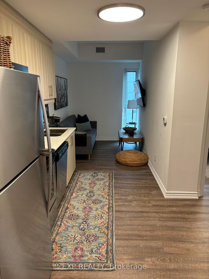 Property Photo:  158 King Street 603  ON N2J 0E5 