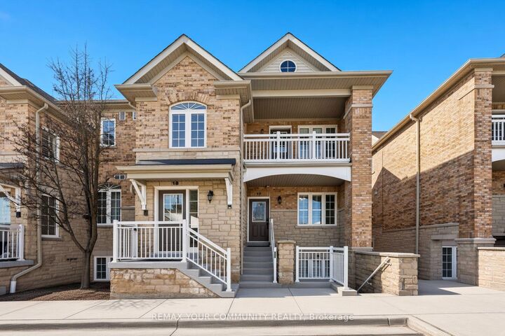 520 Silken Laumann Drive 17 — photo 1
