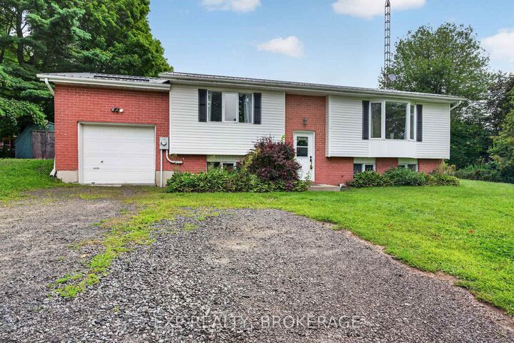 Property Photo:  9009 Perth Road  ON K0G 1X0 