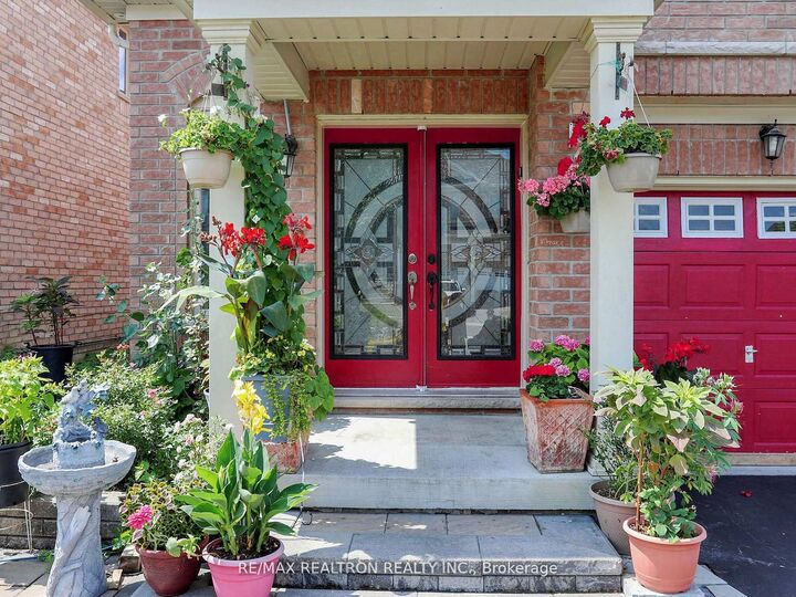 Property Photo: 133 Milby Crescent ON L3Z 0X8