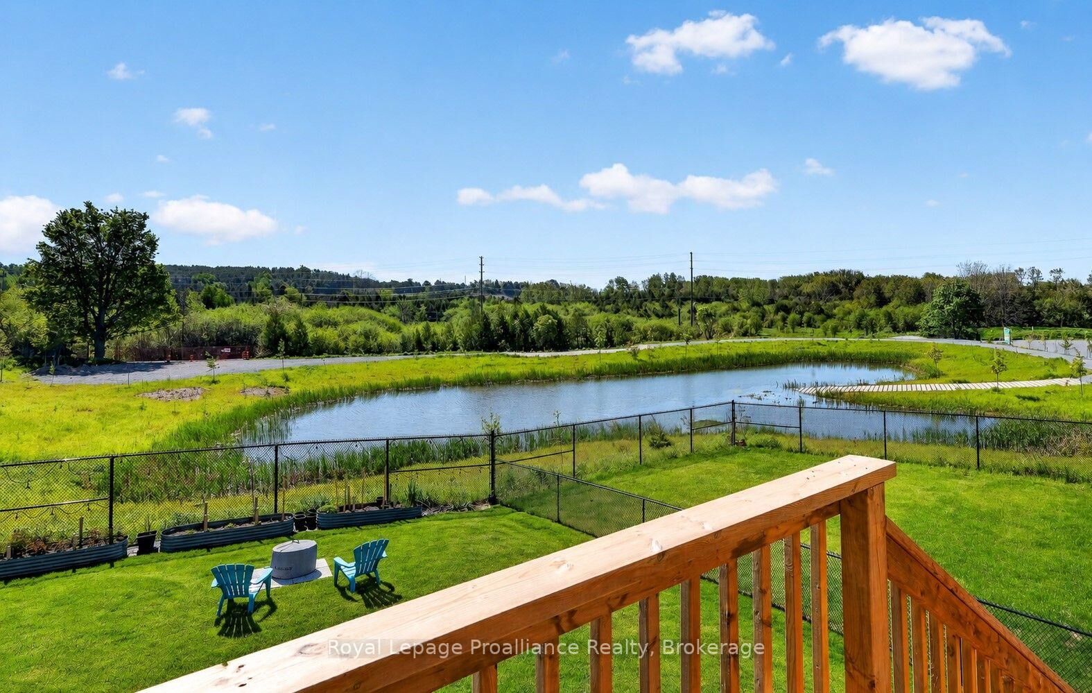 Property Photo: 998 Trailsview Avenue ON K9A 4K3