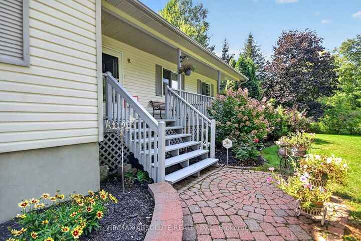 Property Photo: 11 Flesher Crescent ON K0G 1J0