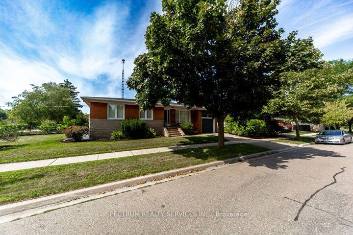 Property Photo: 131 West Deane Park Drive ON M9B 2S6