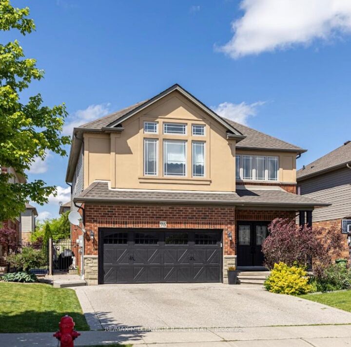 Property Photo: 96 Windwood Drive ON L0R 1C0