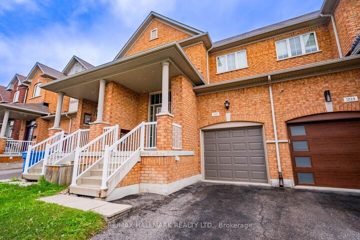 Property Photo:  206 Lageer Drive  ON L4A 0X1 