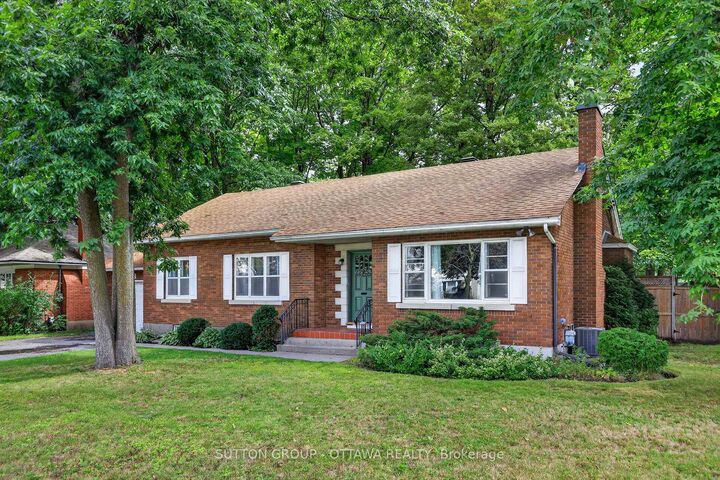 Property Photo: 2253 Alta Vista Drive ON K1H 7L9
