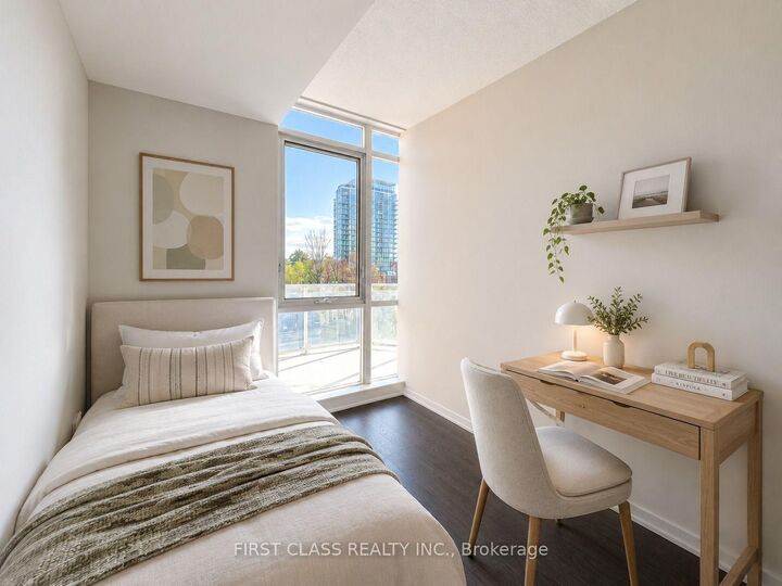 Property Photo: 30 Canterbury Place 305 ON M2N 0B9