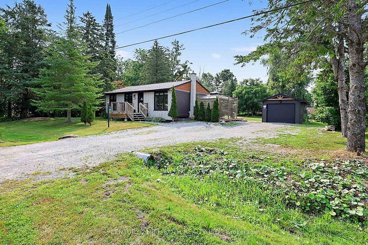 Property Photo:  25 Glengrove Avenue  ON L3V 0J9 