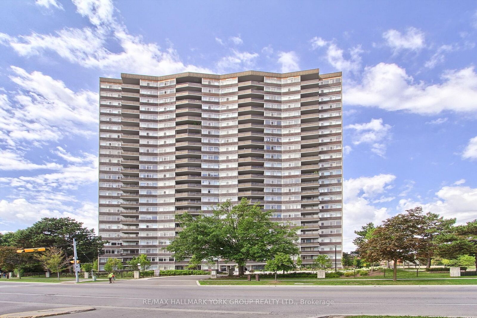 Property Photo: 3151 Bridletowne Circle 2208 ON M1W 2T1
