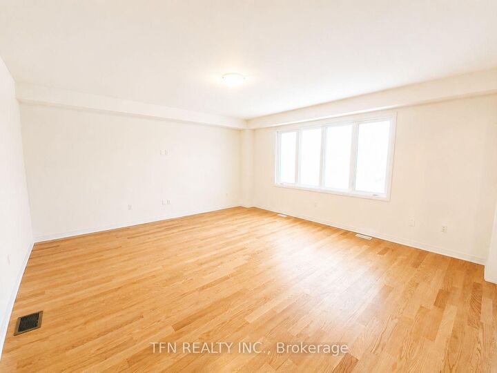 Property Photo:  8 Wilmot Road  ON N3T 0K8 
