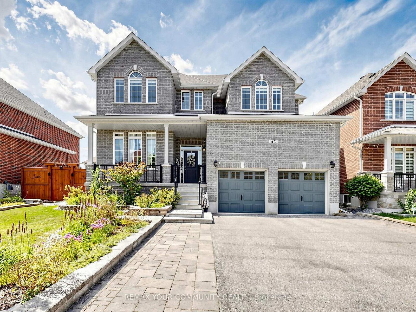 Property Photo:  44 Tim Jacobs Drive  ON L4P 0G5 