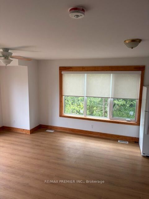 Property Photo:  109 Patricia Drive  ON L9Y 0P1 
