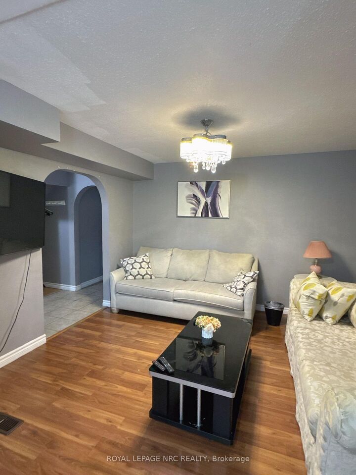 Property Photo: 4148 Victoria Avenue ON L2E 4B4