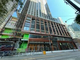 Property Photo: 400 King Street W 2317 ON M5V 0X8
