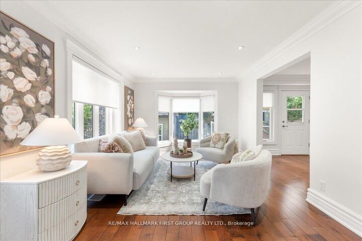 Property Photo: 986 Mountcastle Crescent ON L1V 5J3
