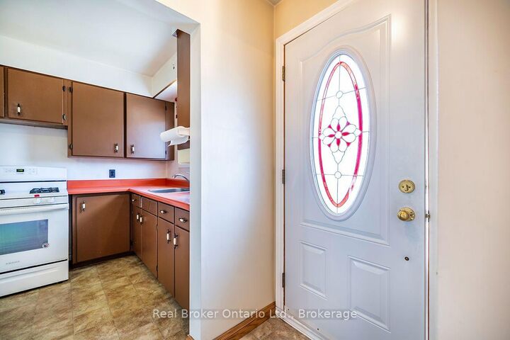 Property Photo: 125 Baldwin Street ON L1H 6G9