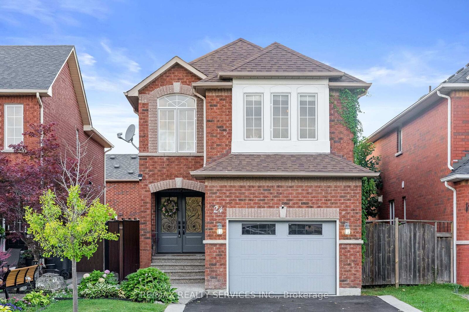 Property Photo:  24 Wakely Boulevard  ON L7E 2G9 