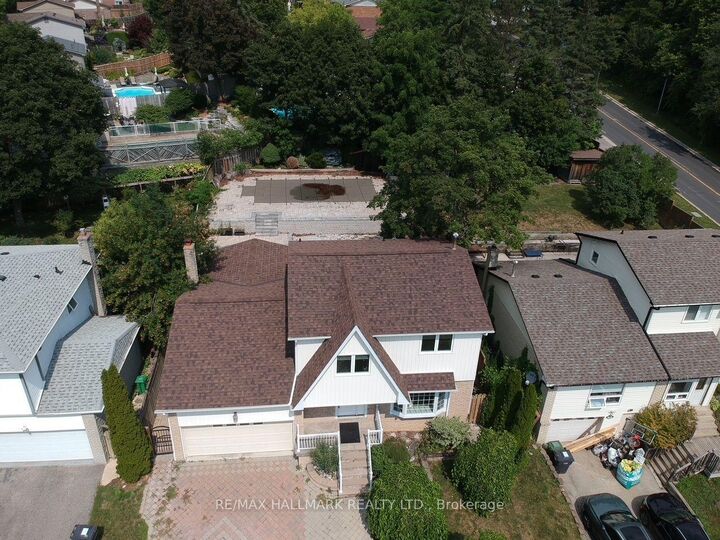 Property Photo: 67 Sherin Court ON L7E 3T6