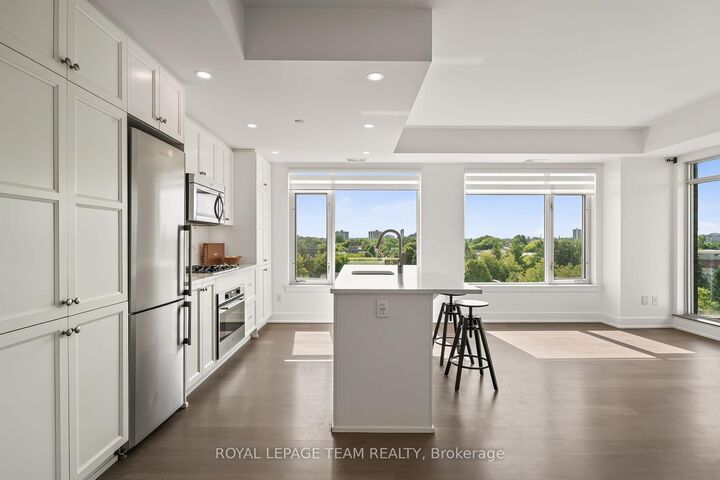 Property Photo: 7 Marquette Avenue 506 ON K1L 8A7