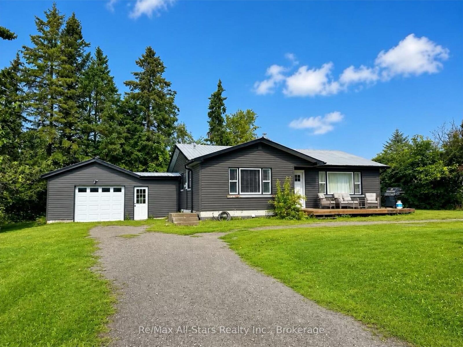 Property Photo:  815 County Road 8 Road  ON K0M 1N0 