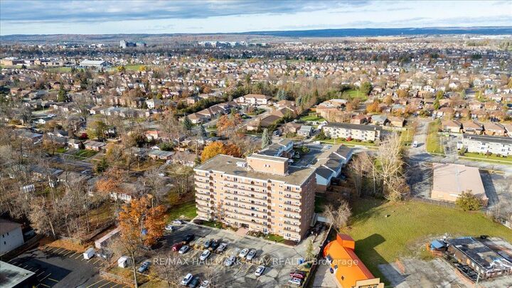 Property Photo: 414 Blake Street 706 ON L4M 5J7