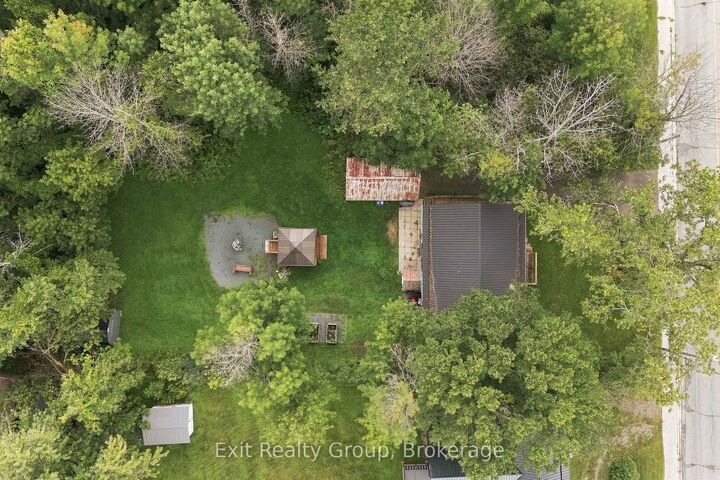Property Photo:  110 Forsyth Street  ON K0K 2M0 