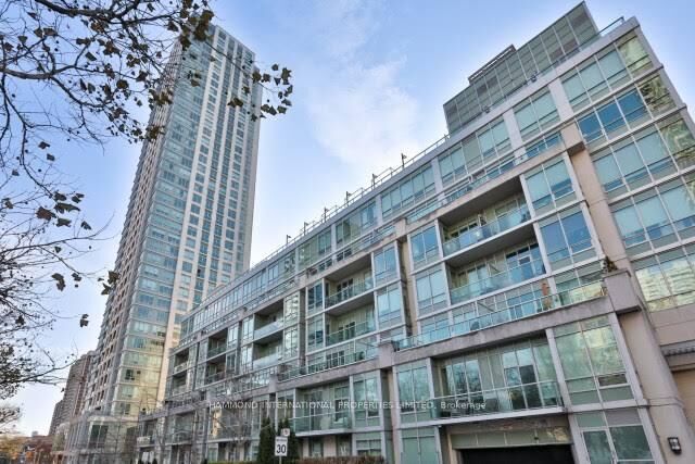 Property Photo: 120 Homewood Avenue ON M4Y 2J3