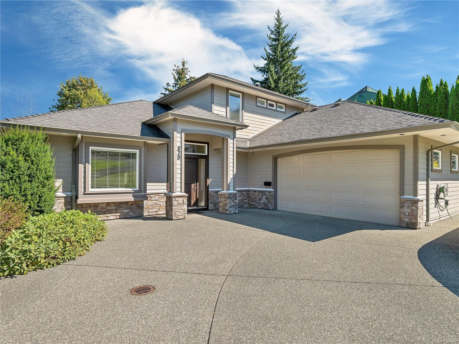 Property Photo: 830 Pinecrest Rd BC V9W 3P3