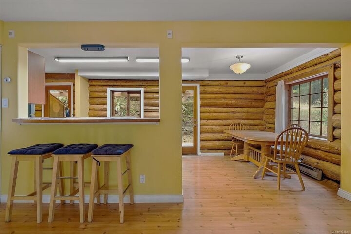 Property Photo:  135 Fairway Dr  BC V8K 1M6 
