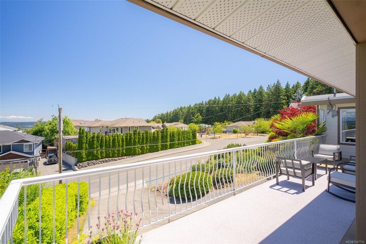 Property Photo: 375 Cariboo Dr BC V9R 6A4