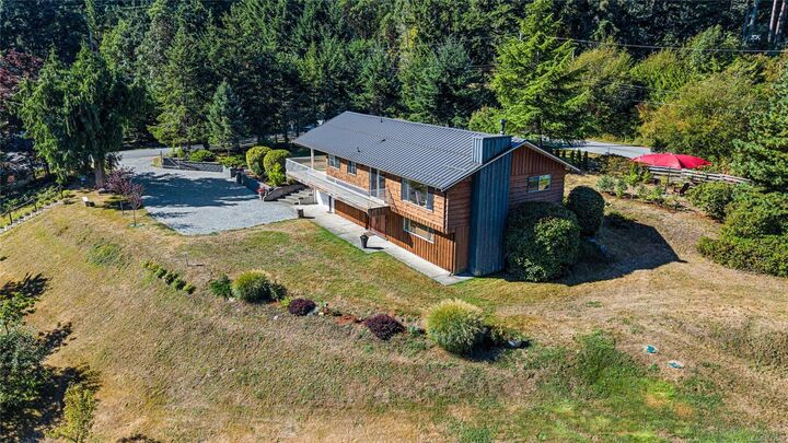 330 Saltspring Way — photo 1