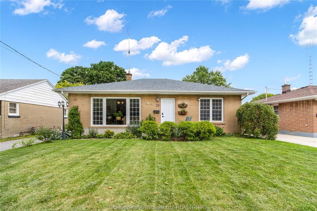 Property Photo: 29 Pavey Street ON N7M 5E1