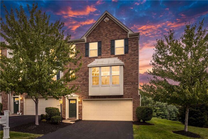 Property Photo: 117 Maple Ridge Ct PA 15317