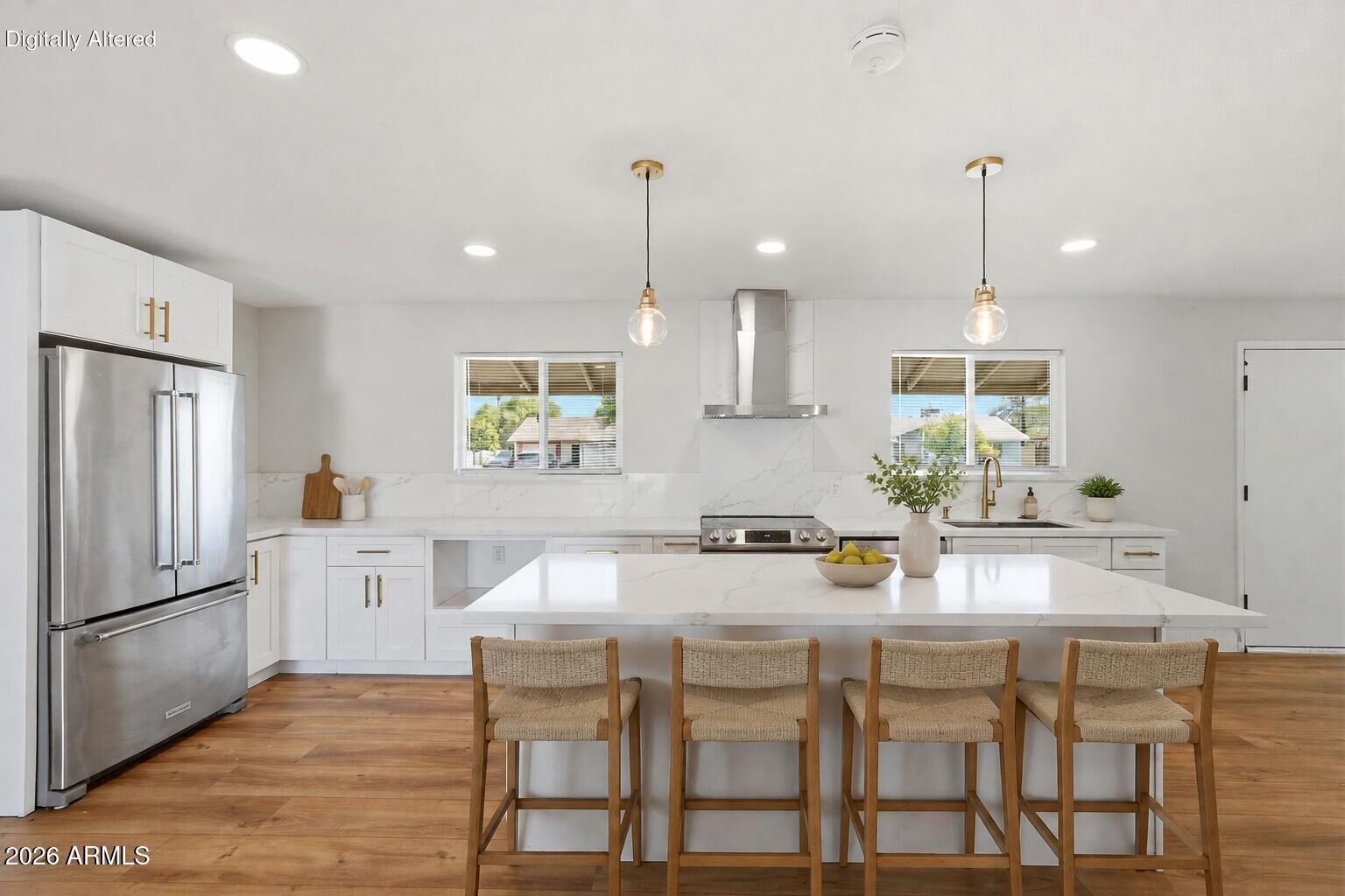 Property Photo:  5406 S College Avenue  AZ 85283 