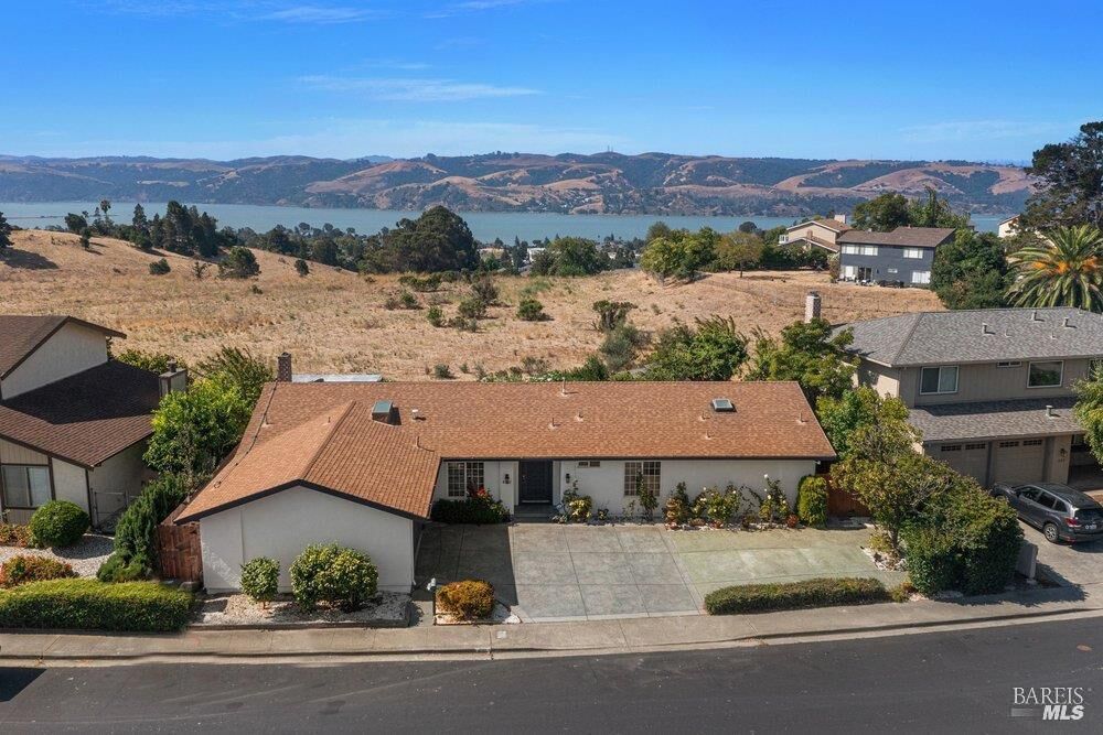 Property Photo:  406 Larkin Drive  CA 94510 