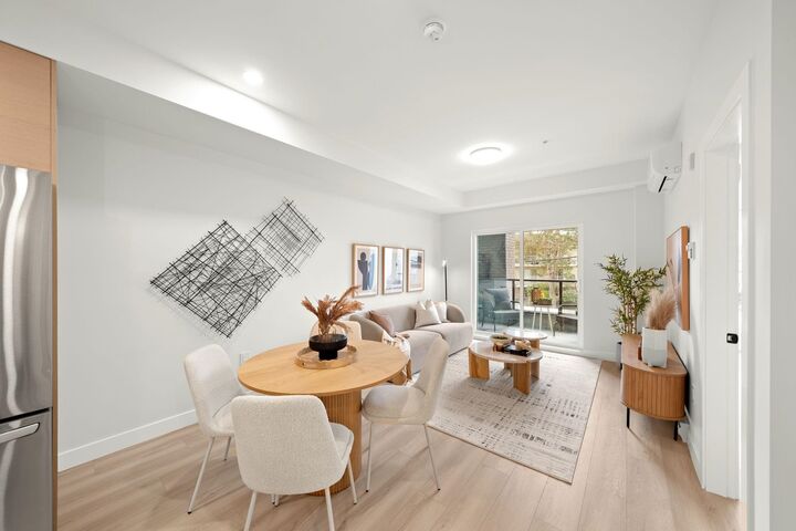 Property Photo: 15353 17 Avenue 208 BC V4A 1T8