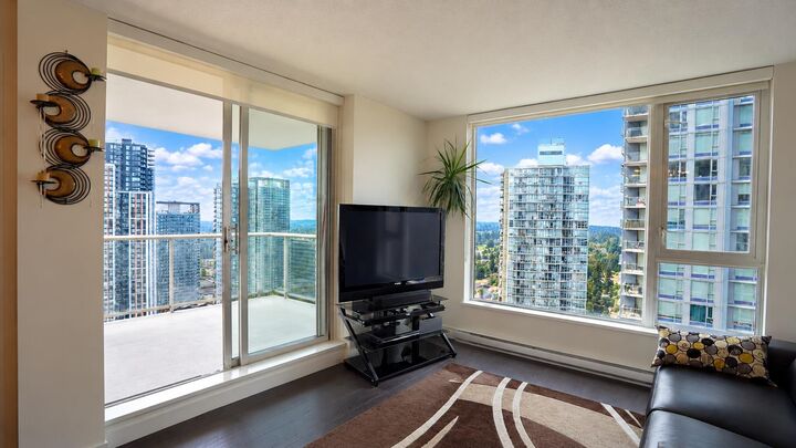 Property Photo: 13750 100 Avenue 3706 BC V3T 0L3